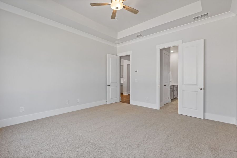 Representative unfurnished interior of a home built from the Danbury by Crawford Creek Communities in Red Bird Manor, Jefferson (Image 45).
