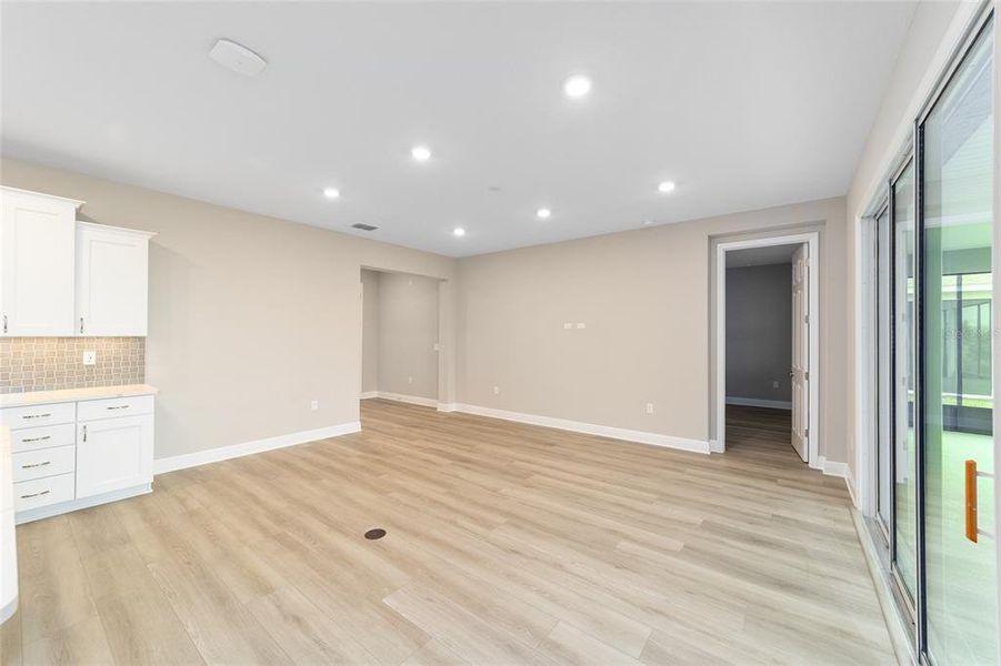 Spacious, unfurnished interior of a new home in , Ocala (Image 18). Spacious, unfurnished interior of a new home in , Ocala (Image 18).