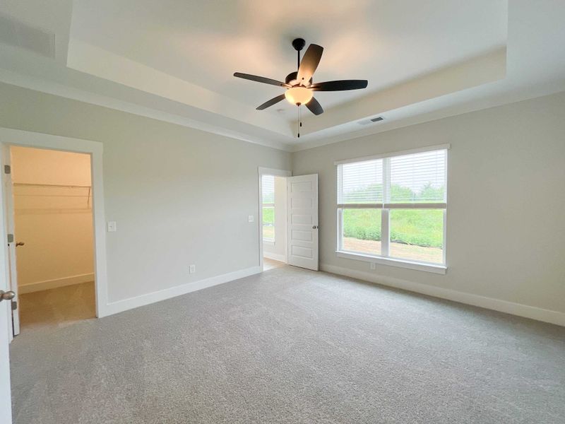 Spacious, unfurnished interior of a new home in Saundersville Station, Hendersonville (Image 13).