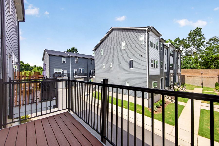 Exterior details and patio area of a home in Context at Oakhurst, Charlotte (Image 23). Exterior details and patio area of a home in Context at Oakhurst, Charlotte (Image 23).