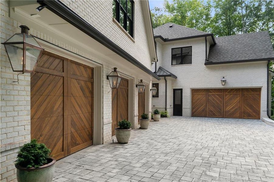 Exterior details and patio area of a home in , Alpharetta (Image 4).