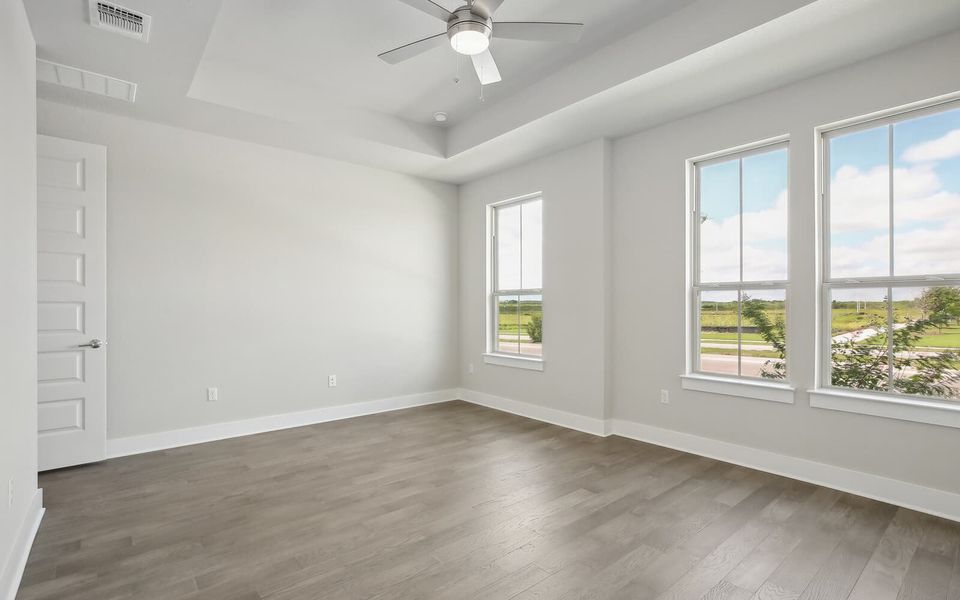 Spacious, unfurnished interior of a new home in Easton Park, Austin (Image 10). Spacious, unfurnished interior of a new home in Easton Park, Austin (Image 10).