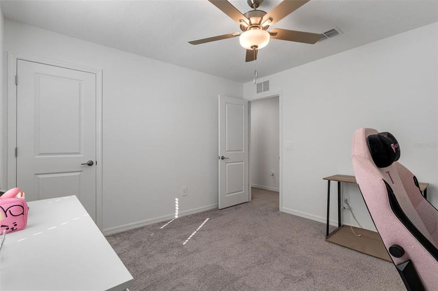 Spacious, unfurnished interior of a new home in , Land O' Lakes (Image 27).