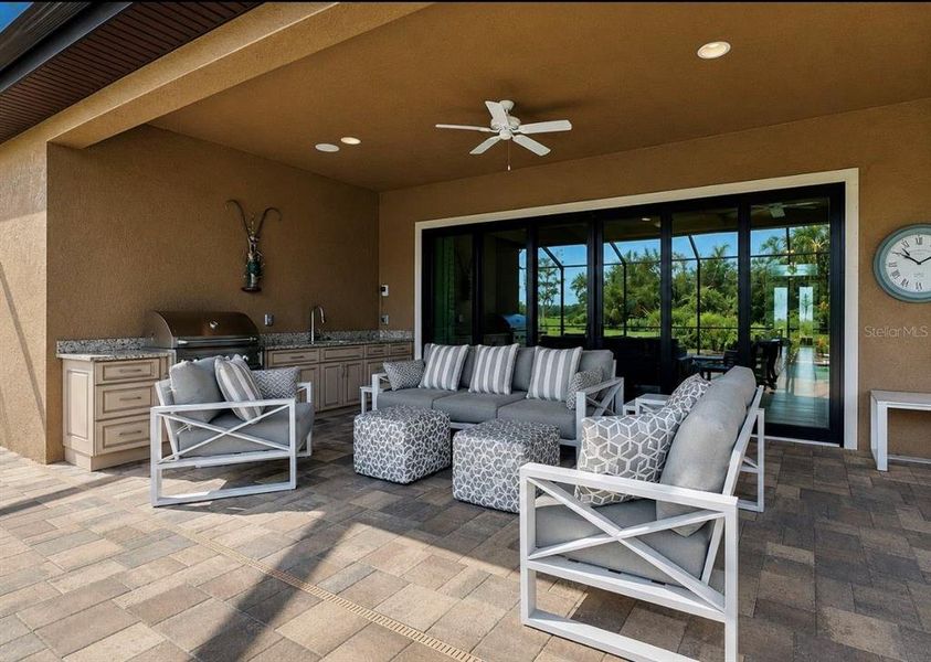 Exterior details and patio area of a home in , Apollo Beach (Image 26).