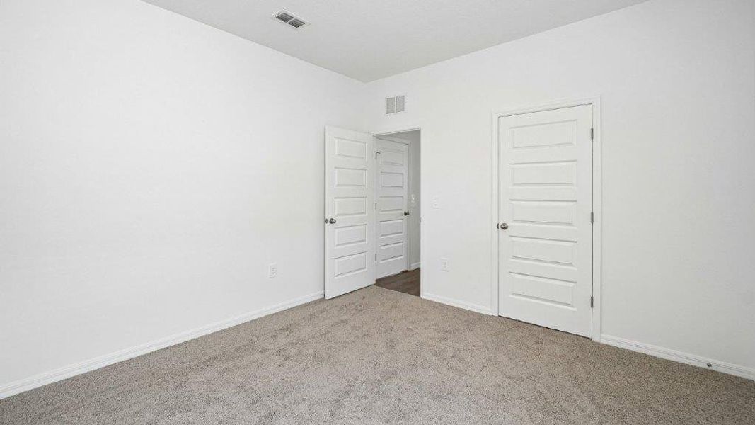 Representative unfurnished interior of a home built from the THE McKENNA by D.R. Horton in Summerlin at Hawthorne Ranch, Lakeland (Image 33).