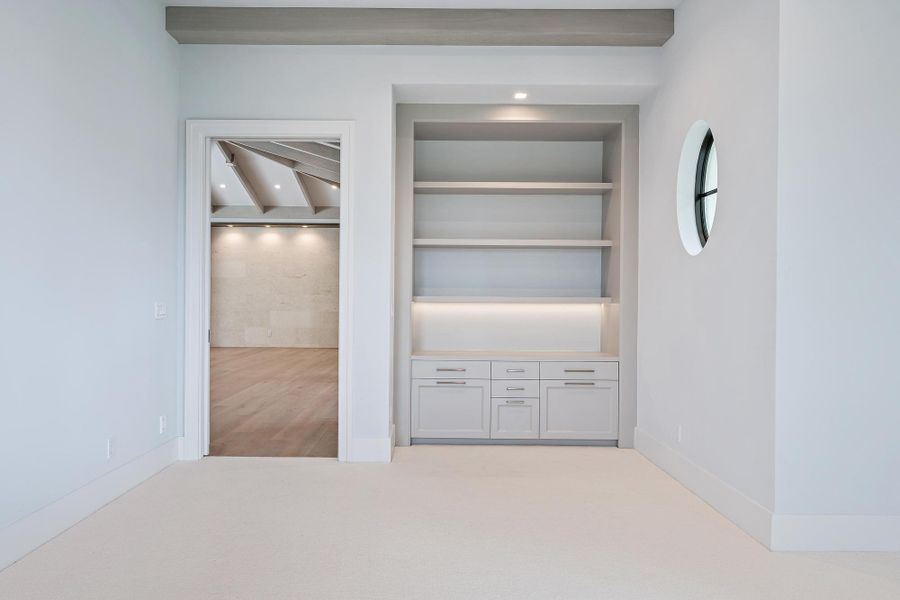 Image 35 of a home in .