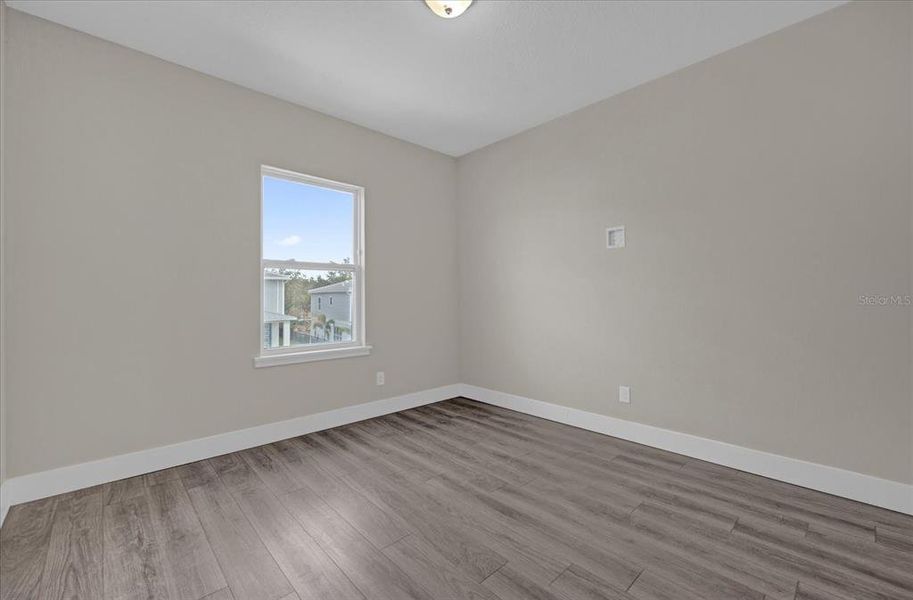 Spacious, unfurnished interior of a new home in , Kissimmee (Image 26).