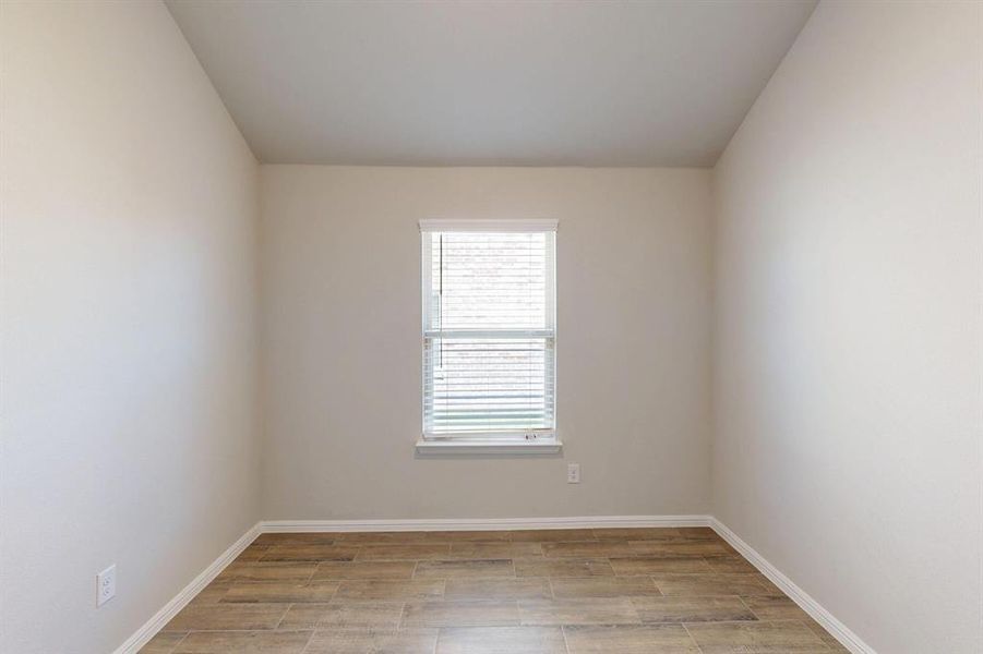 Spacious, unfurnished interior of a new home in Mobberly Farms, Pilot Point (Image 28).