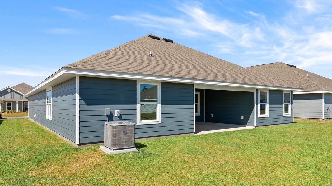 Exterior details and patio area of a home in Liberty, Panama City (Image 3). Exterior details and patio area of a home in Liberty, Panama City (Image 3).