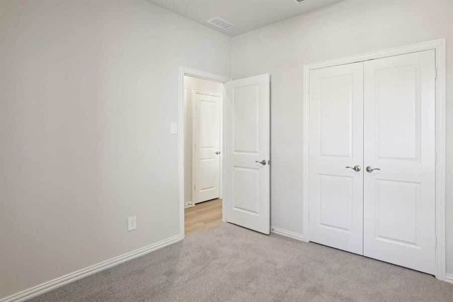 Photo is not of the actual home, but is an inspirational photo of builder’s model home and may depict options, furnishings, and/or decorator features that are not included.