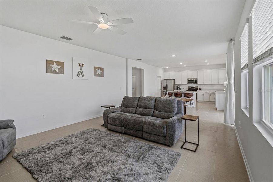 Furnished interior view inside a new home in Wellness Ridge, Clermont (Image 20).