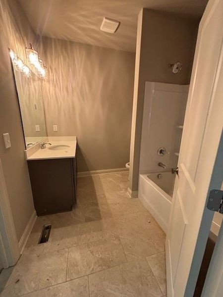 Image 16 of a home in Le Jardin. Image 16 of a home in Le Jardin.