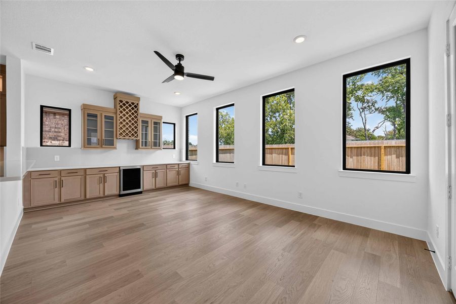 Spacious, unfurnished interior of a new home in Friendswood Trails 70' Homesites, Friendswood (Image 15).