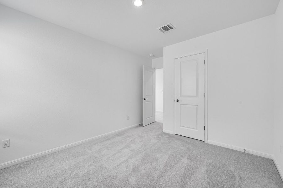 Representative unfurnished interior of a home built from the Oriole by Taylor Morrison in Emory Crossing 50s, Hutto (Image 16). Representative unfurnished interior of a home built from the Oriole by Taylor Morrison in Emory Crossing 50s, Hutto (Image 16).