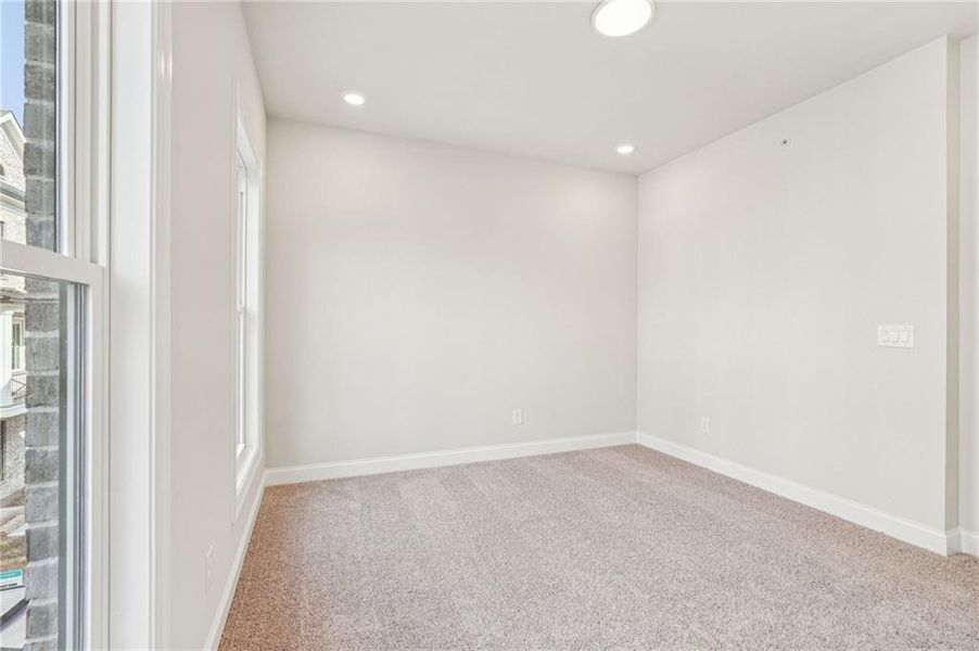 Spacious, unfurnished interior of a new home in Byers Park, Alpharetta (Image 40).