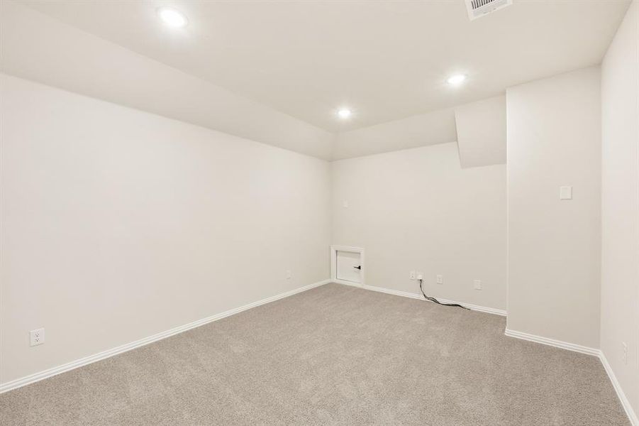 Spacious, unfurnished interior of a new home in Woodstone, Providence Village (Image 19).