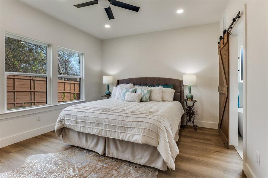 Furnished interior view inside a new home in , Dallas (Image 33).