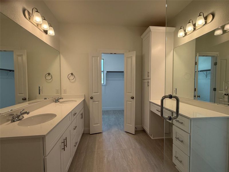 Furnished interior view inside a new home in Sage Hollow, Kyle (Image 8).