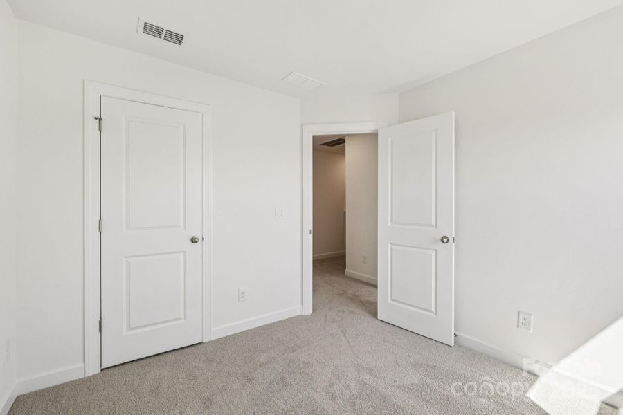 Spacious, unfurnished interior of a new home in Meadows at Wilson Farms - The Heights Series, Fort Mill (Image 14).