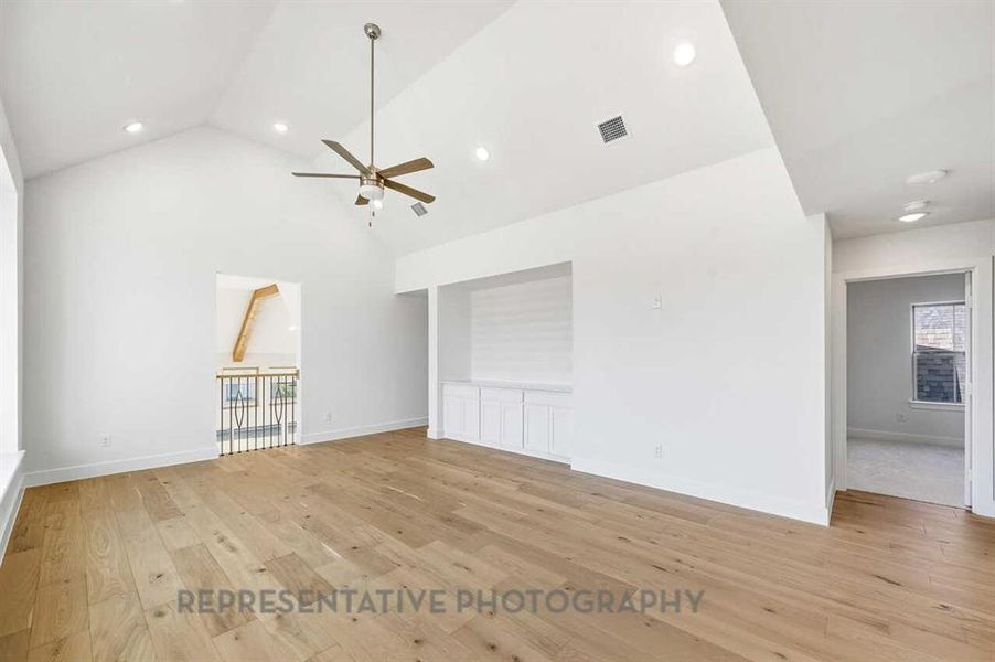 Spacious, unfurnished interior of a new home in Cambridge Crossing, Celina (Image 13).