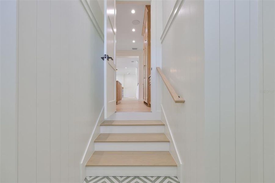 Spacious, unfurnished interior of a new home in , Tampa (Image 81).