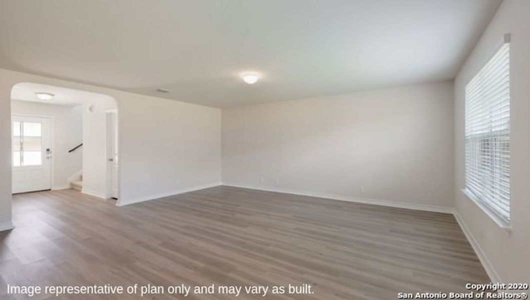 Spacious, unfurnished interior of a new home in Redbird Ranch, San Antonio (Image 9).