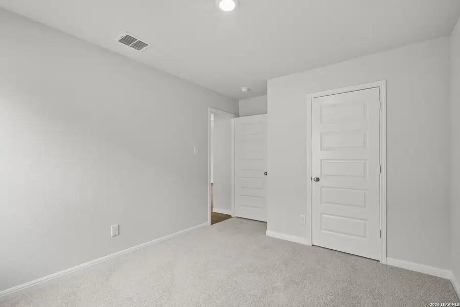 Spacious, unfurnished interior of a new home in Applewhite Meadows, San Antonio (Image 21).