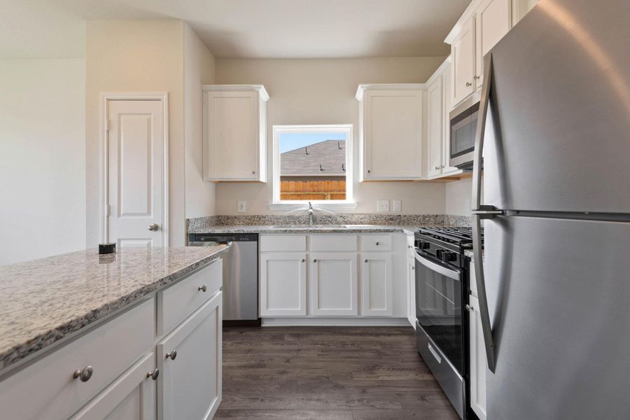 Furnished interior view inside a new home in Pinewood Trails, Cleveland (Image 6).