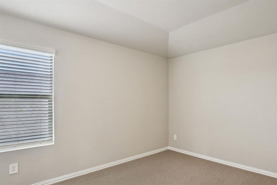Photo is not of the actual home, but is an inspirational photo of builder’s model home and may depict options, furnishings, and/or decorator features that are not included. Photo is not of the actual home, but is an inspirational photo of builder’s model home and may depict options, furnishings, and/or decorator features that are not included.