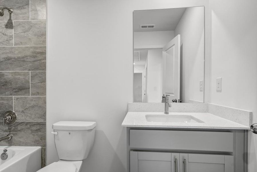 Furnished interior view inside a new home in Shadow Creek, Jackson (Image 9).