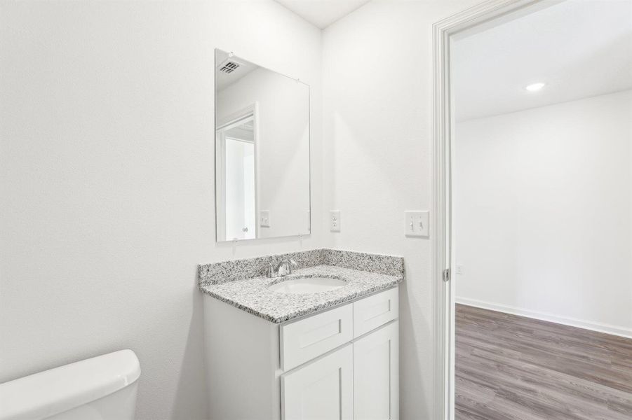 25-web-or-mls-San Filippo Dr SE-025