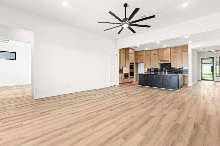 Spacious, unfurnished interior of a new home in Leander Estates, Leander (Image 18).