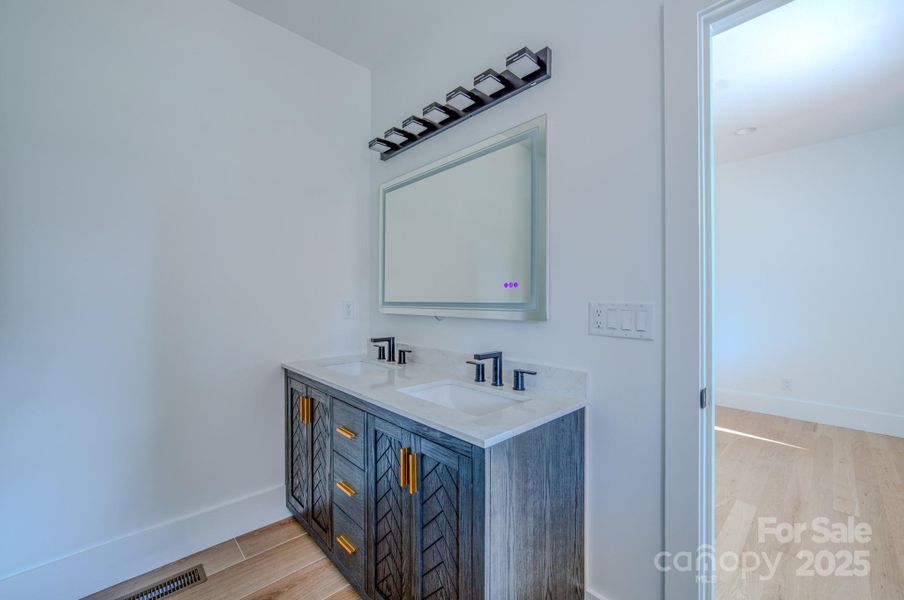 First Floor Main Suite Bathroom