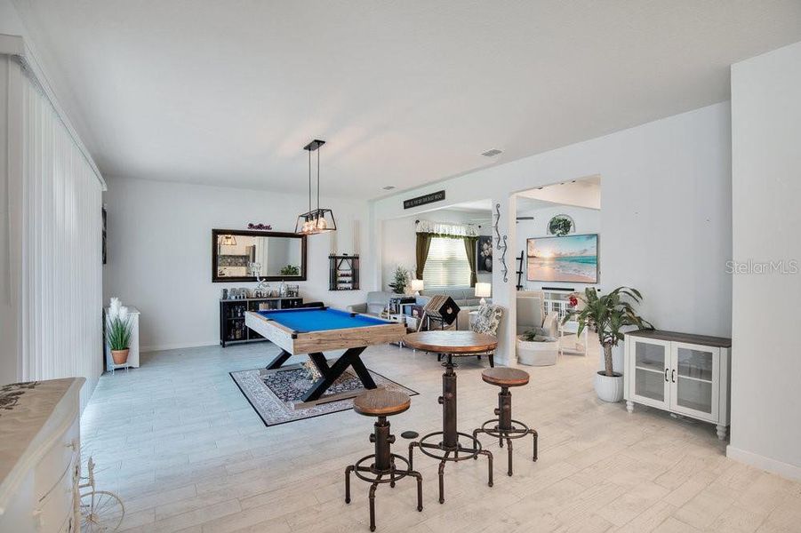 Furnished interior view inside a new home in , Orlando (Image 9).