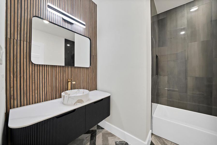 Furnished interior view inside a new home in , Granbury (Image 9).