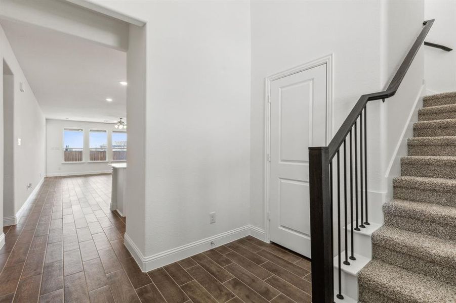 Spacious, unfurnished interior of a new home in AnaCapri, Anna (Image 18). Spacious, unfurnished interior of a new home in AnaCapri, Anna (Image 18).