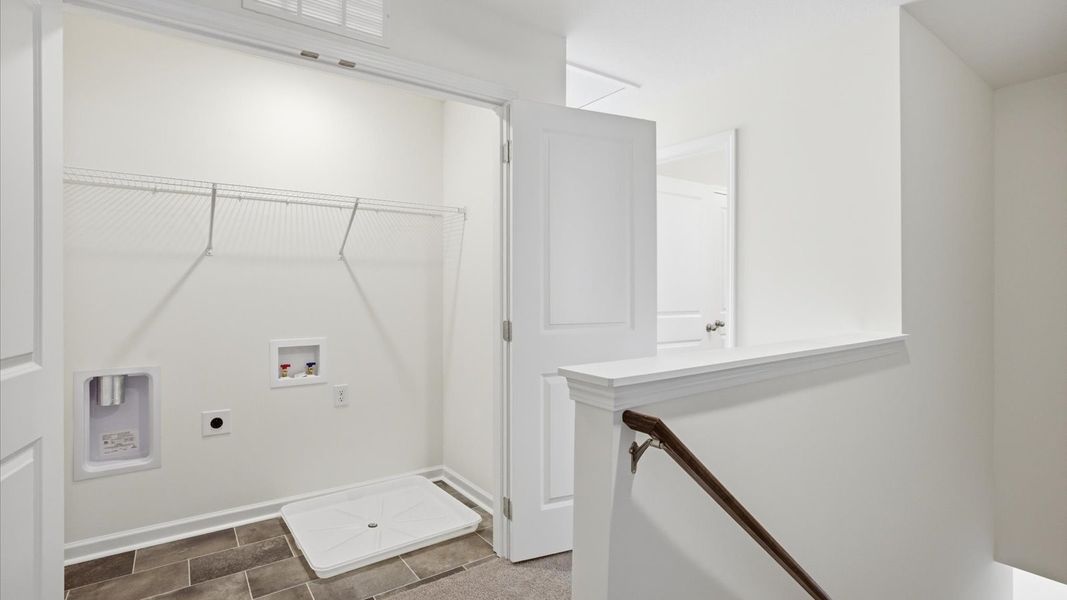 Spacious, unfurnished interior of a new home in Cherokee Crossing, Kodak (Image 17).