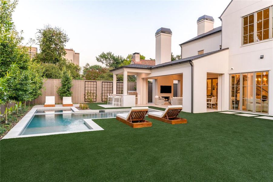 Front exterior of a new home in , Dallas, TX, highlighting curb appeal (Image 18). Front exterior of a new home in , Dallas, TX, highlighting curb appeal (Image 18).