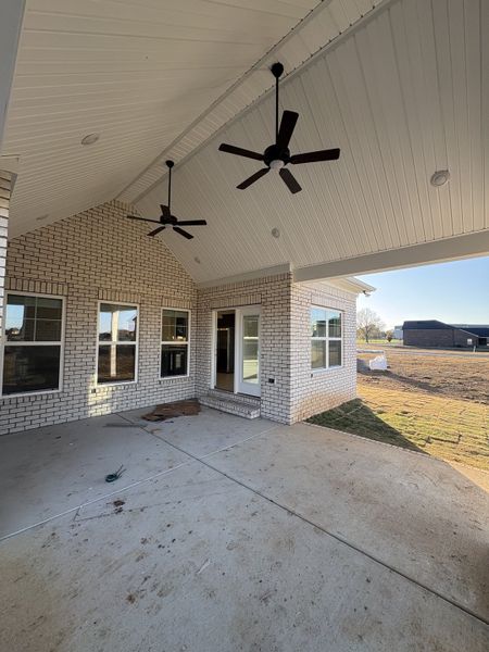 Exterior details and patio area of a home in Rookers Bend, Smyrna (Image 3).
