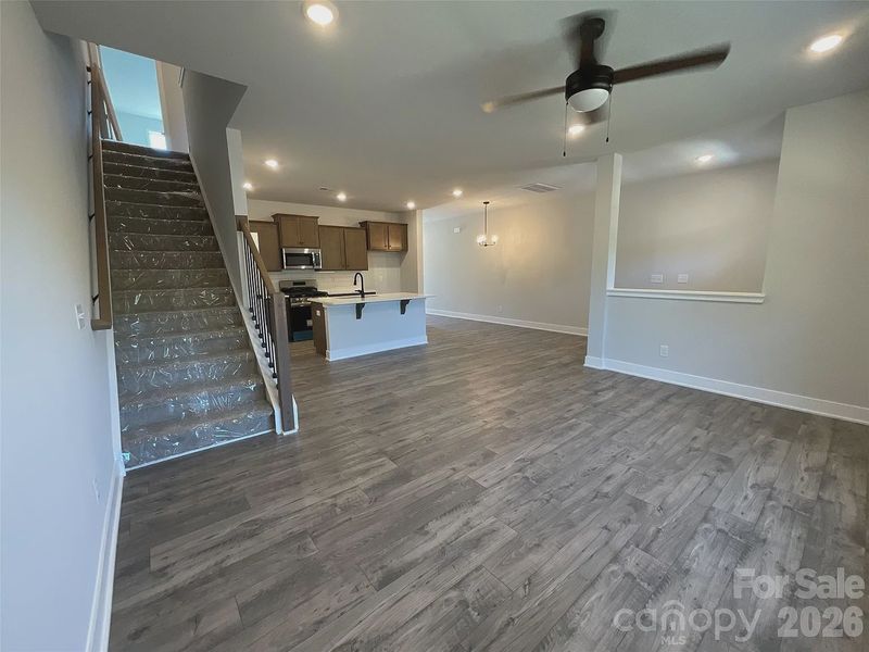 Spacious, unfurnished interior of a new home in Pine Trace, Gastonia (Image 8). Spacious, unfurnished interior of a new home in Pine Trace, Gastonia (Image 8).