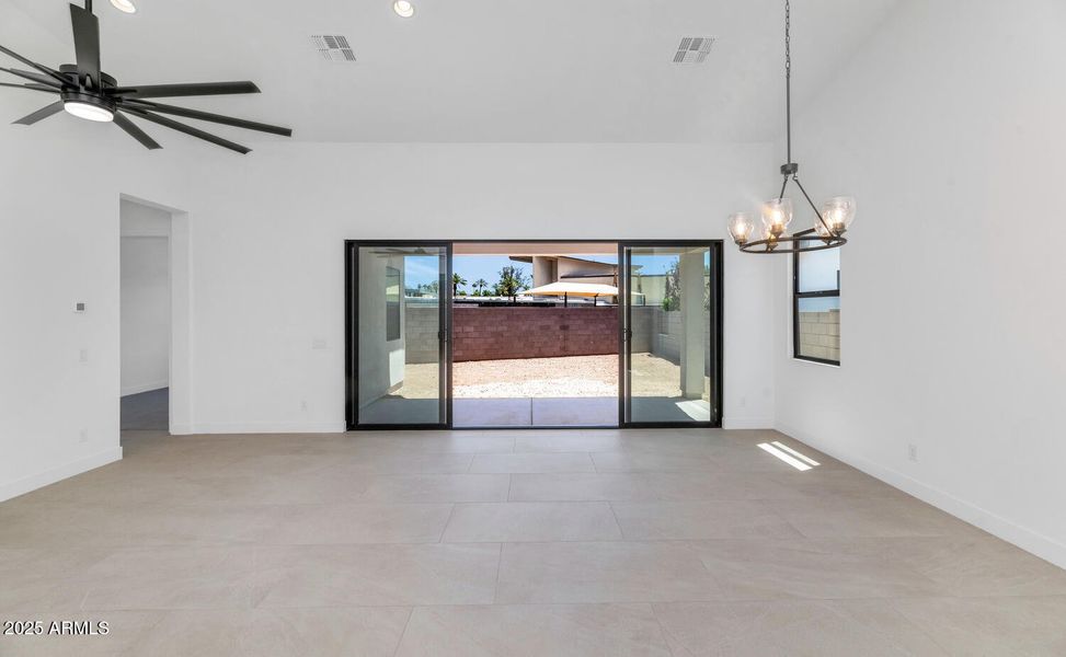 6727 N 9th Dr-large-017-017-6727 N 9th D 6727 N 9th Dr-large-017-017-6727 N 9th D