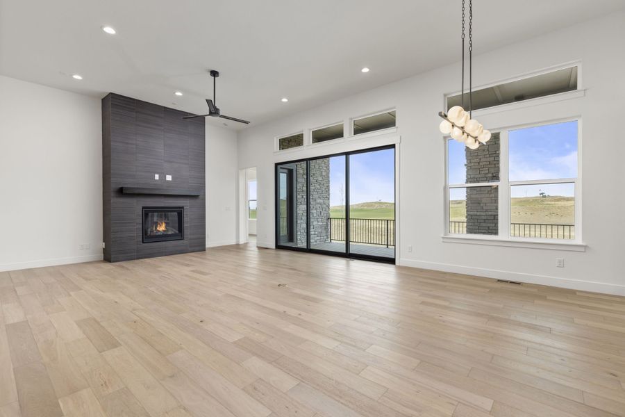 1727 Abundance - Living Area