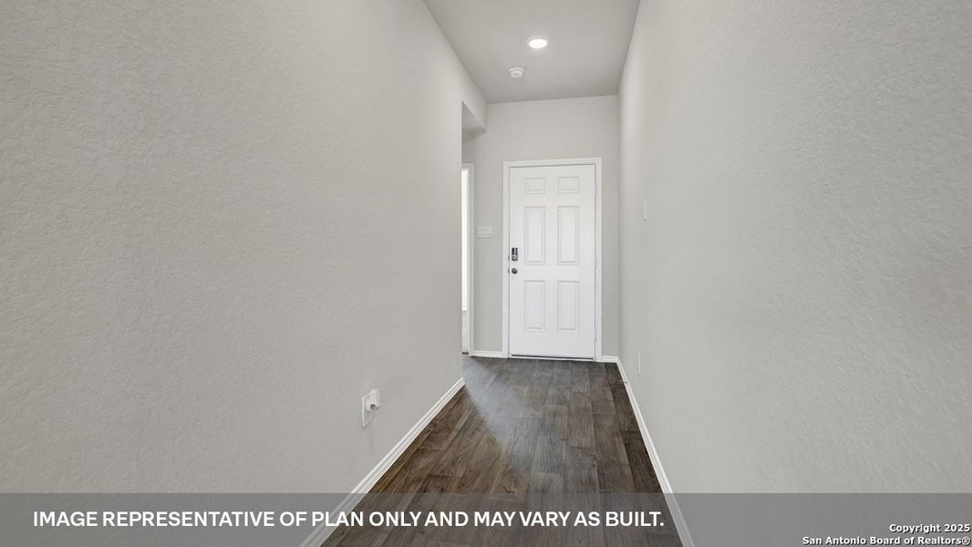 Spacious, unfurnished interior of a new home in Navarro Fields, Seguin (Image 16).