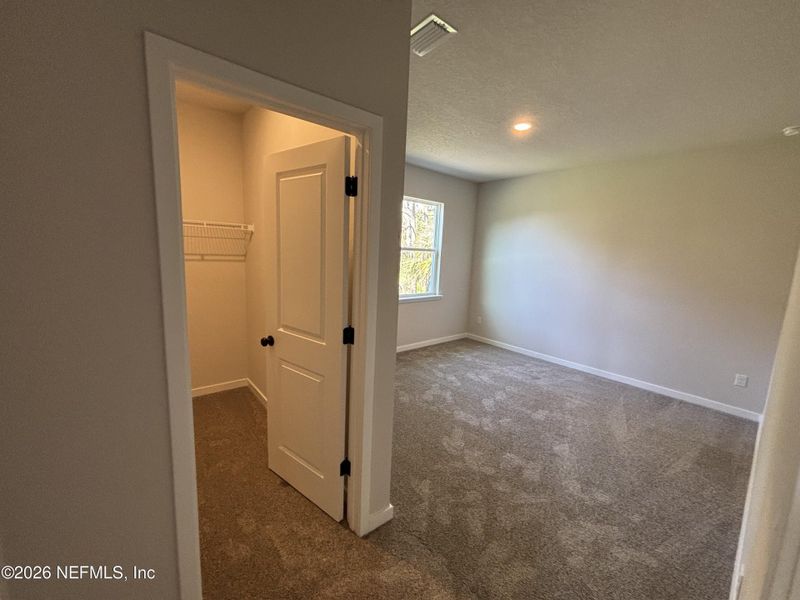 Spacious, unfurnished interior of a new home in Reserve East, Flagler Beach (Image 14).