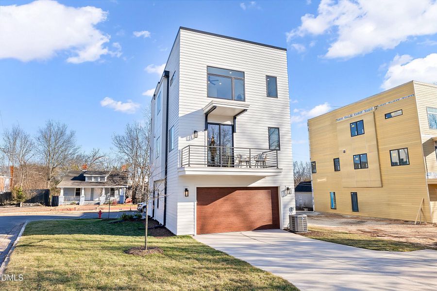 08-813 N Roxboro_6975 EDITED 08-813 N Roxboro_6975 EDITED