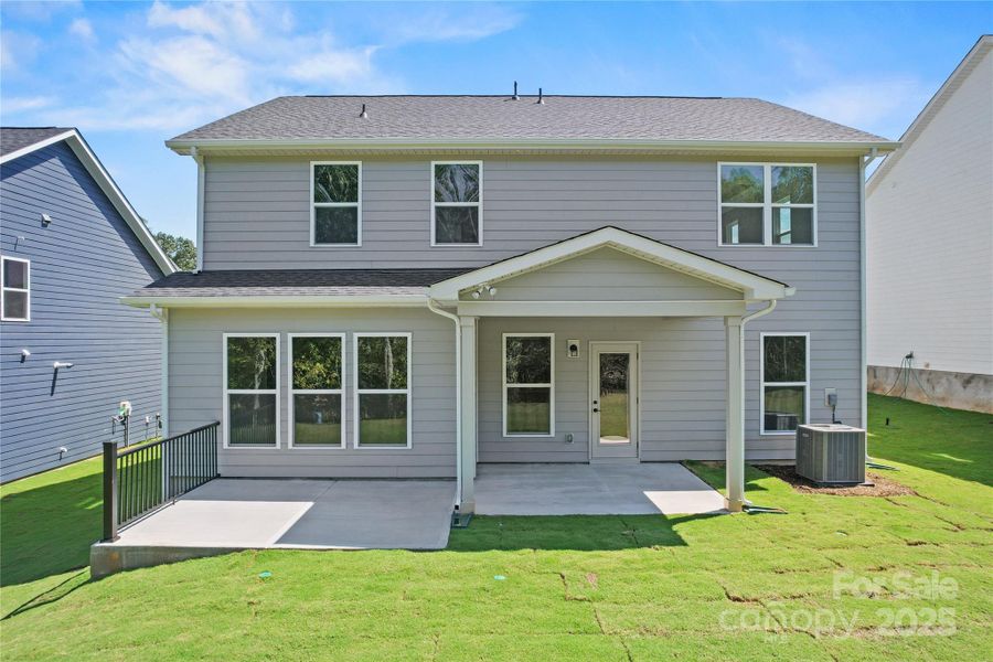 Exterior details and patio area of a home in Forest Creek, Waxhaw (Image 3).