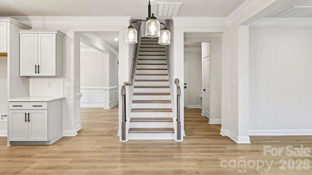 Spacious, unfurnished interior of a new home in Sylvan Creek, Denver (Image 16).