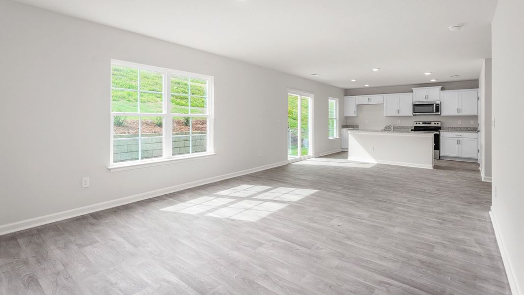 Representative unfurnished interior of a home built from the PENWELL by D.R. Horton in English Farm, Archdale (Image 12).