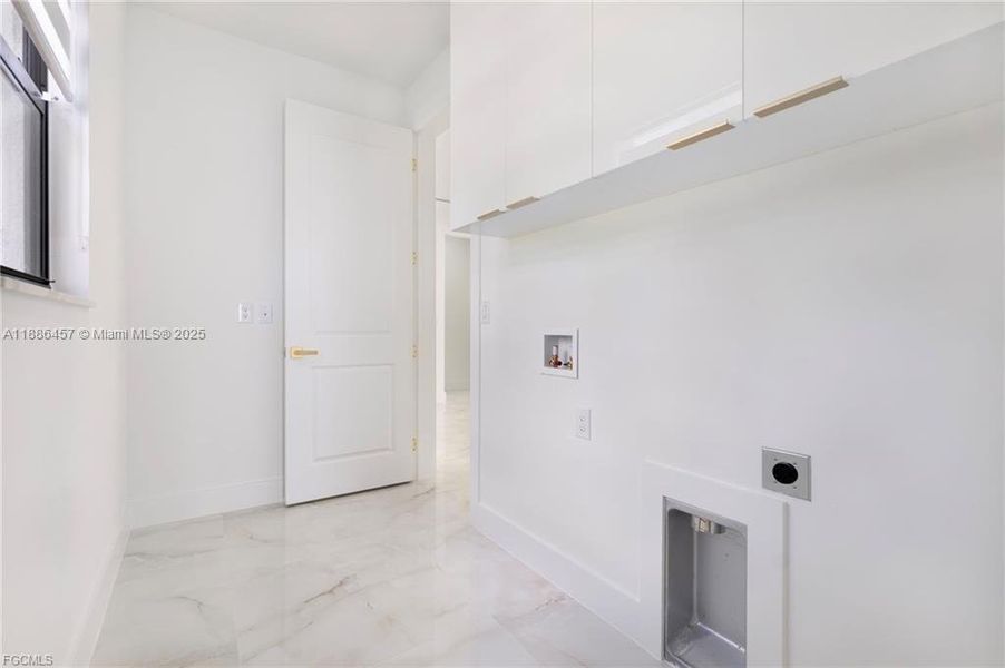 Spacious, unfurnished interior of a new home in , Lehigh Acres (Image 14). Spacious, unfurnished interior of a new home in , Lehigh Acres (Image 14).