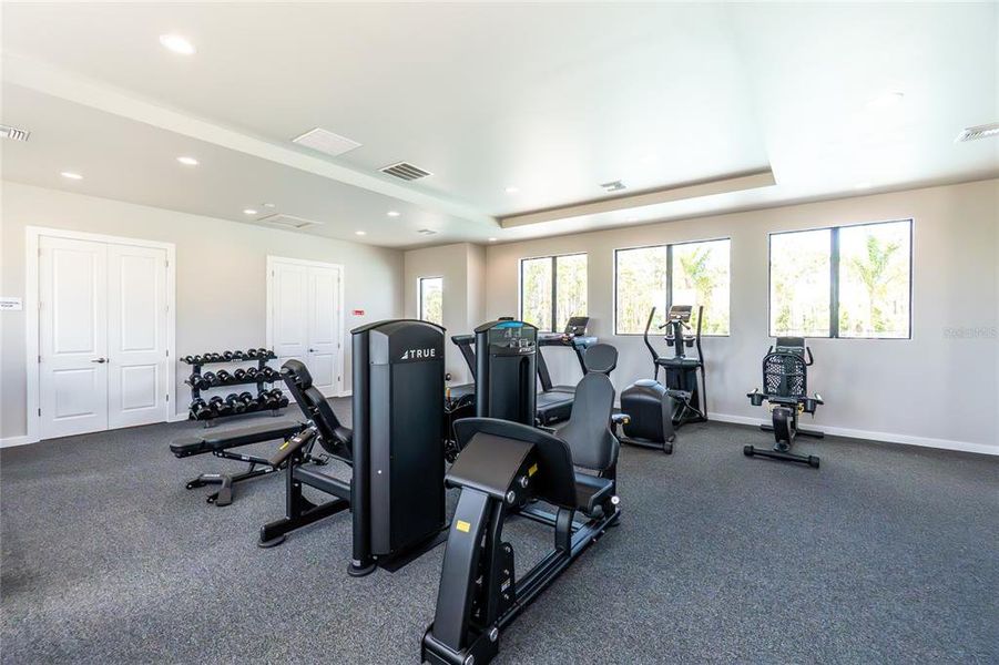 Community amenities in , Englewood (Image 44).